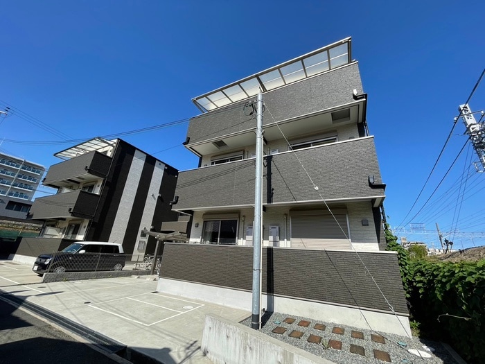 物件外観写真2　(外観写真)