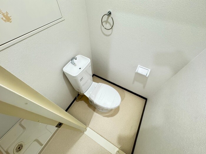 物件内観写真11　(トイレ)