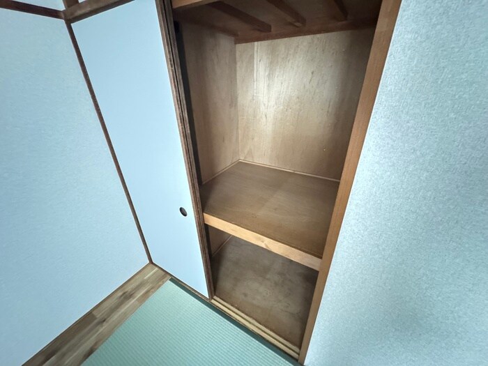 物件内観写真16　(収納)