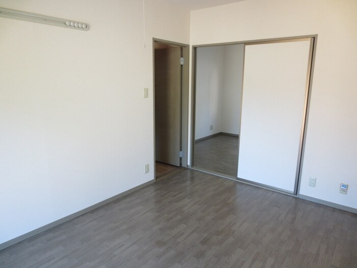 物件内観写真13　(居室)