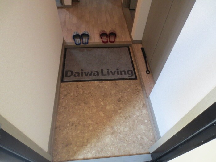 物件内観写真17　(玄関)