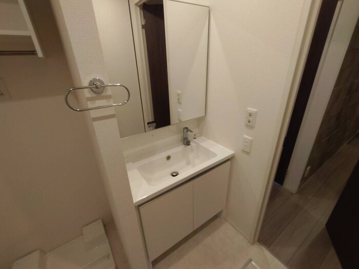 物件内観写真12　(洗面)