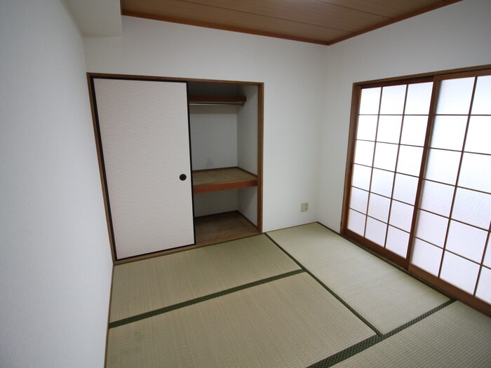 物件内観写真9　(居室)