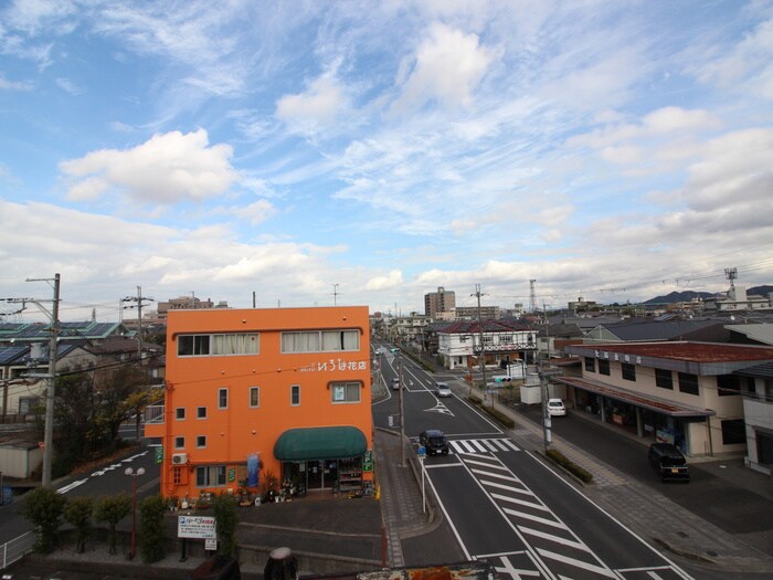 物件内観写真20　(室内からの展望)