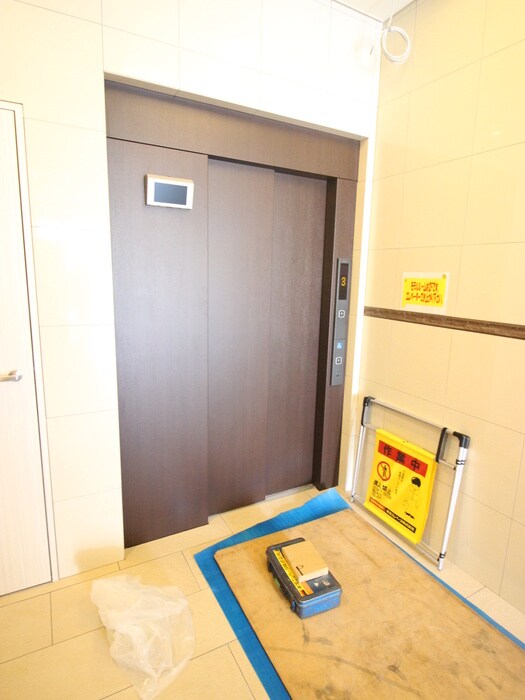 物件外観写真6　(建物設備)