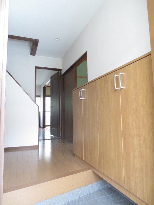 物件内観写真13　(靴箱)