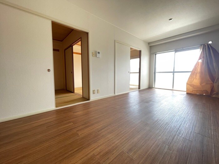 物件内観写真7　(居室)