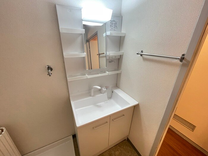 物件内観写真11　(洗面)