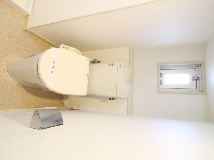 物件内観写真8　(トイレ)