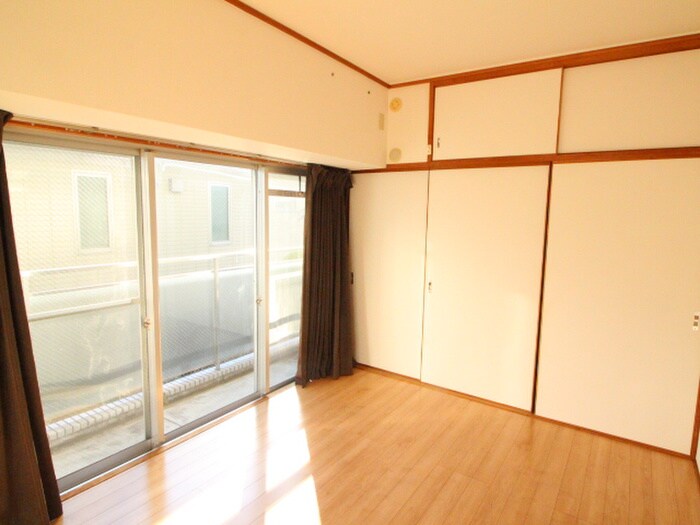 物件内観写真12　(居室)