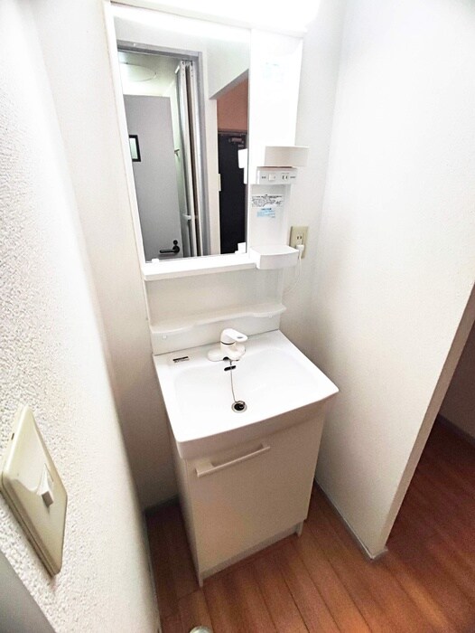 物件内観写真11　(洗面)