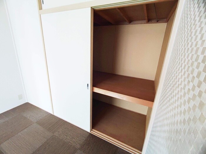 物件内観写真16　(収納)