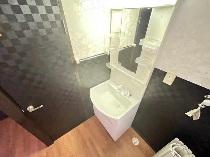 物件内観写真9　(洗面)