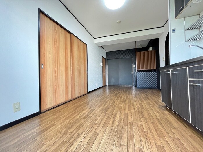 物件内観写真10　(居室)