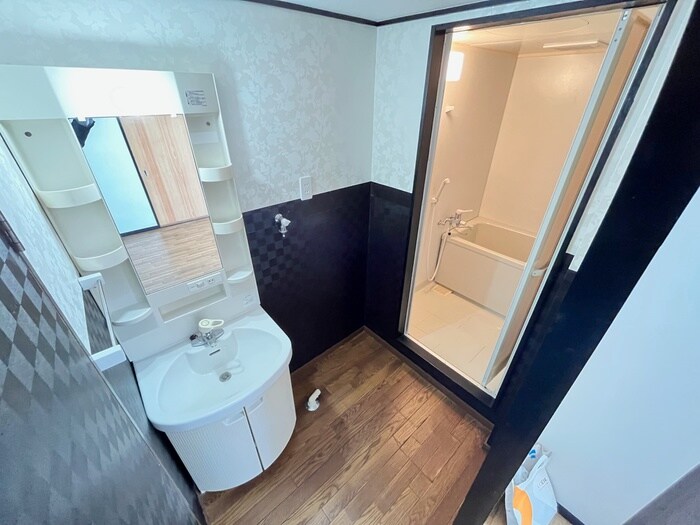 物件内観写真11　(洗面)