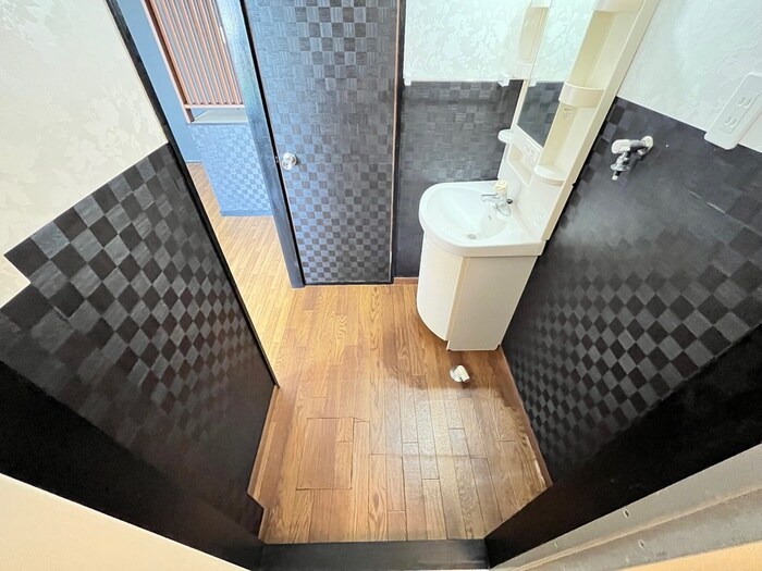 物件内観写真14　(洗濯機置場)