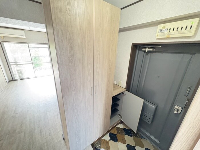 物件内観写真18　(靴箱)
