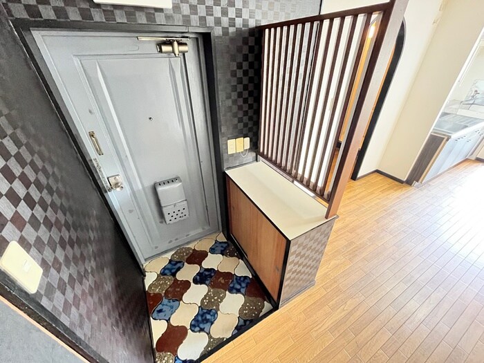 物件内観写真19　(玄関)