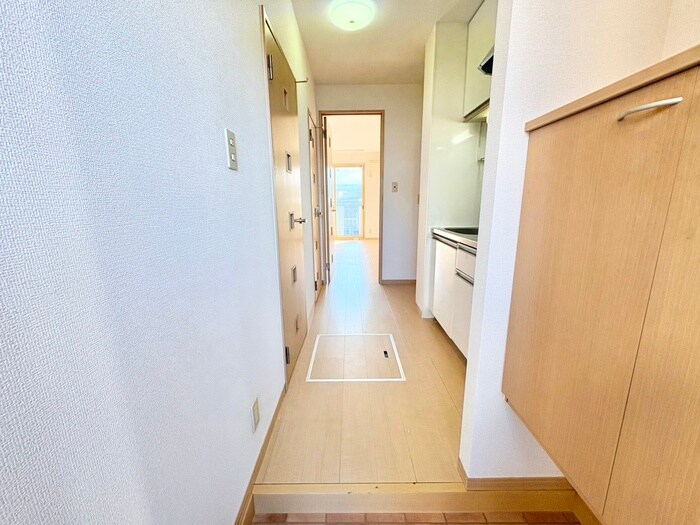 物件内観写真19　(廊下)