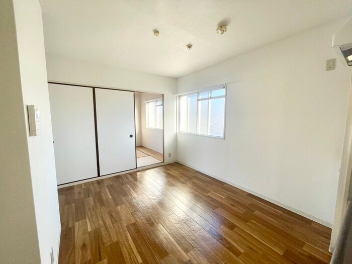 物件内観写真7　(居室)