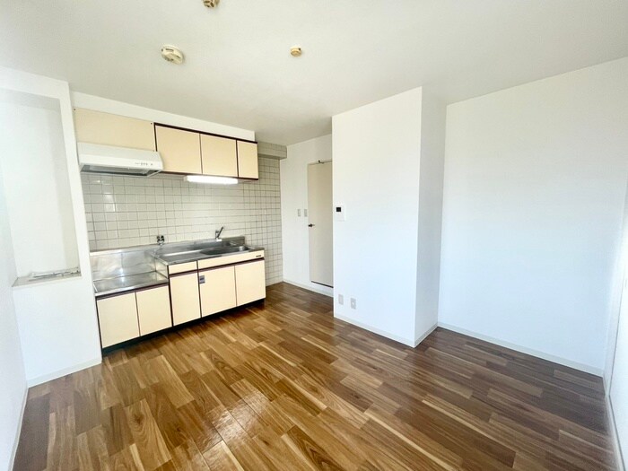 物件内観写真9　(居室)