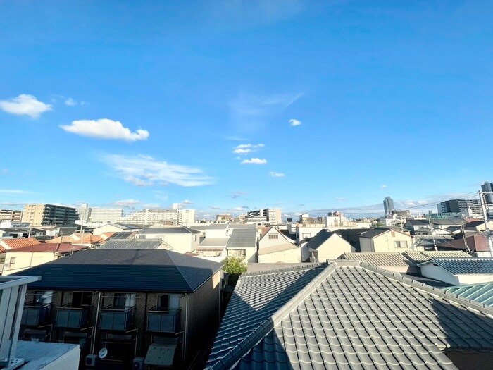 物件内観写真15　(室内からの展望)