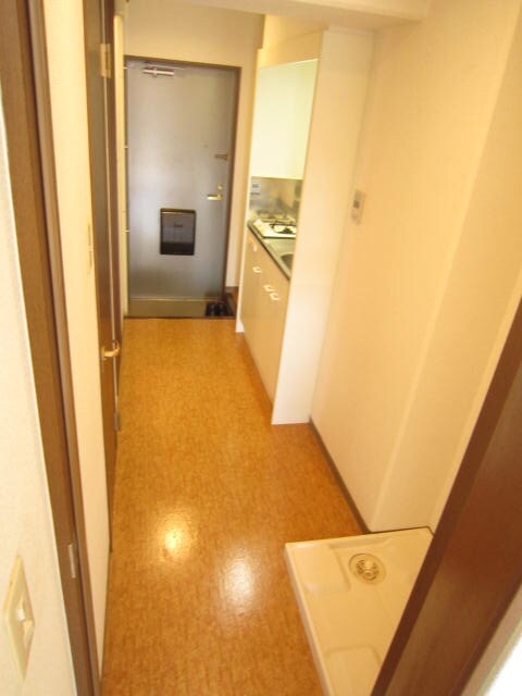 物件内観写真5　(廊下)