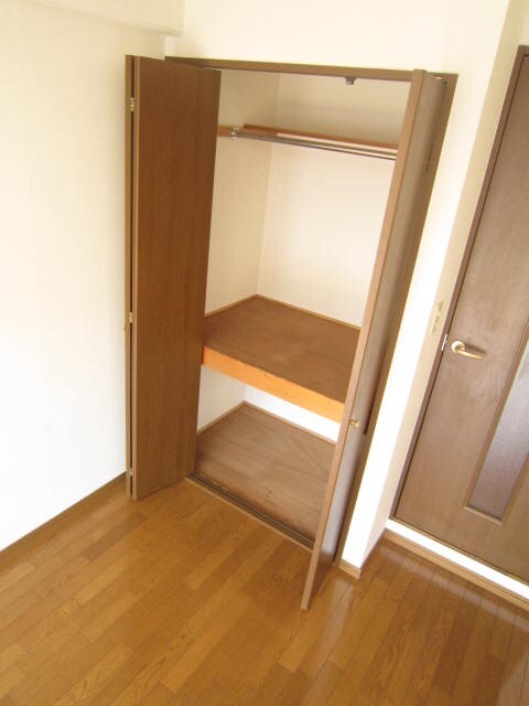 物件内観写真8　(収納)