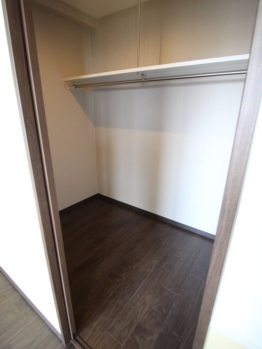 物件内観写真15　(収納)
