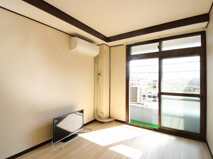 物件内観写真8　(居室)