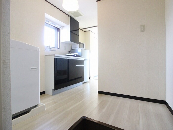 物件内観写真17　(玄関)