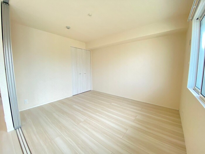 物件内観写真21　(居室)