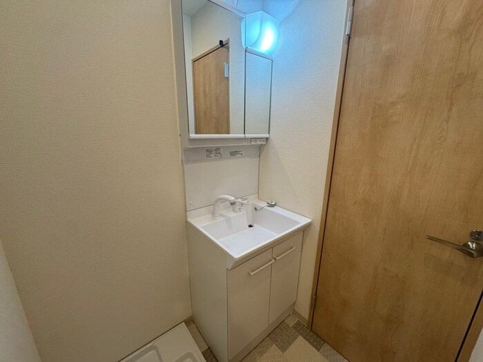 物件内観写真12　(洗面)