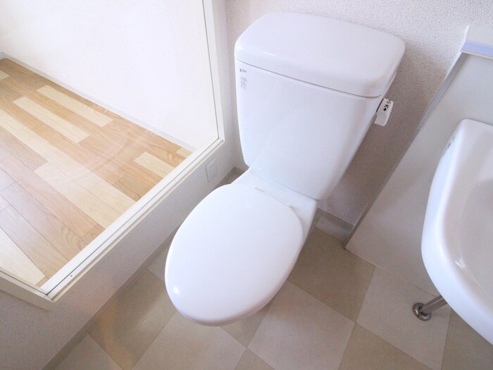 物件内観写真13　(トイレ)