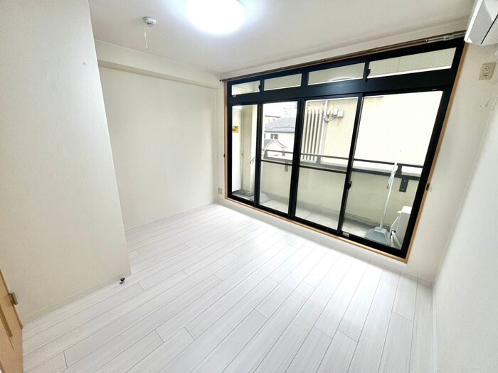 物件内観写真7　(居室)