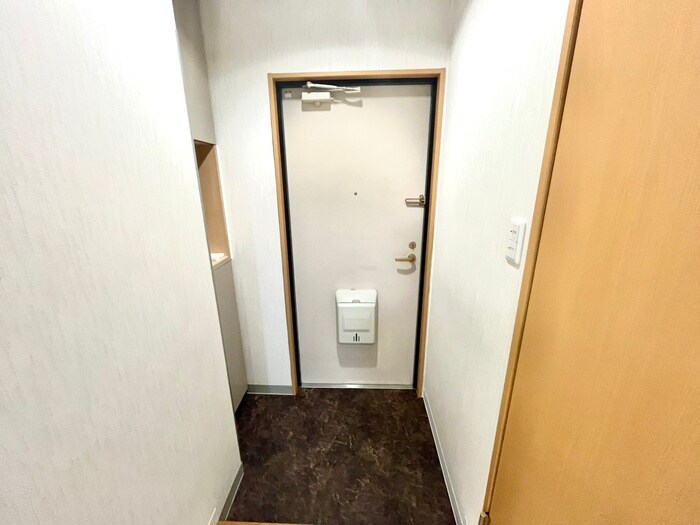 物件内観写真20　(玄関)