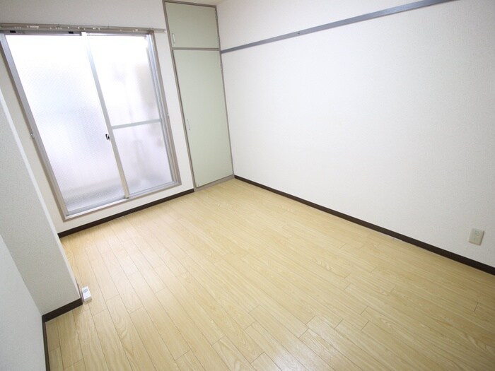 物件内観写真6　(居室)