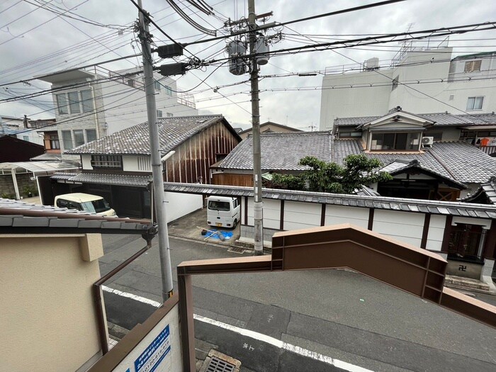 物件内観写真11　(室内からの展望)