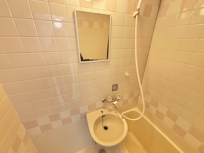 物件内観写真10　(洗面)