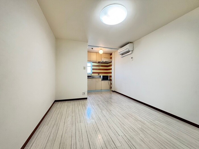 物件内観写真22　(居室)