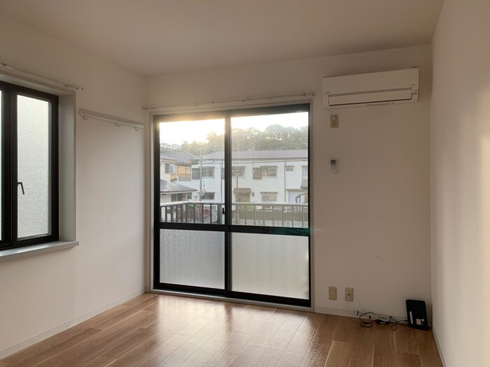 物件内観写真9　(居室)