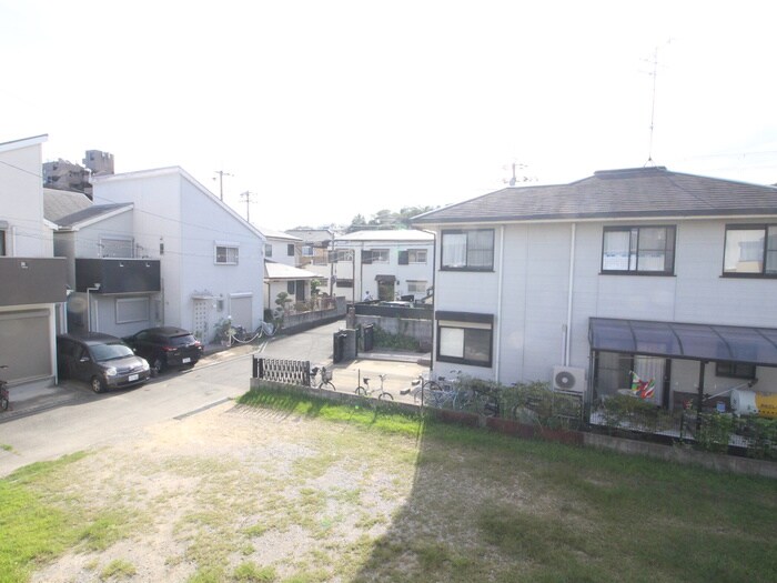 物件内観写真15　(室内からの展望)