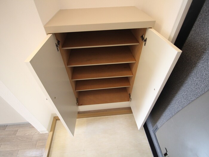 物件内観写真16　(靴箱)