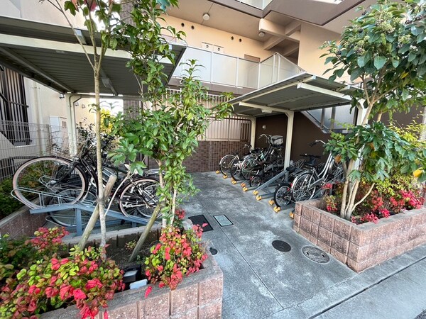 駐輪場