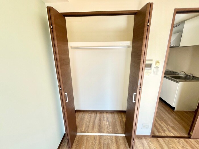 物件内観写真10　(収納)