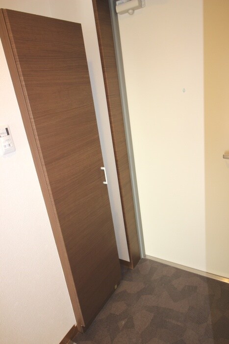 物件内観写真20　(玄関)
