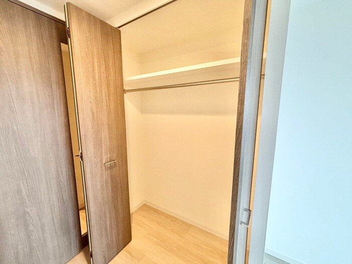 物件内観写真12　(収納)