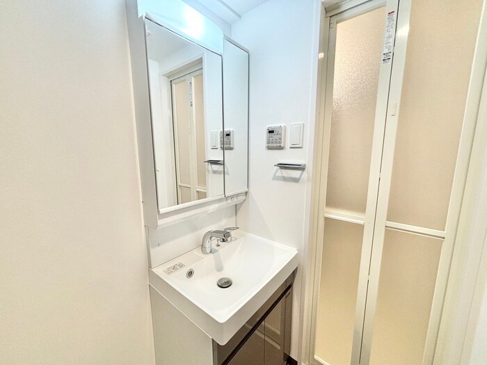 物件内観写真14　(洗面)