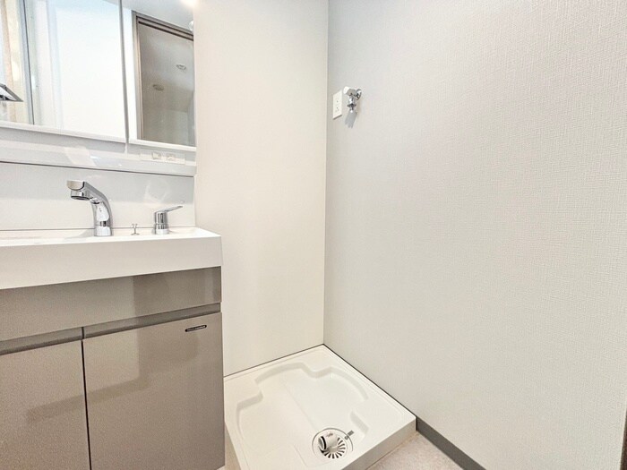 物件内観写真15　(洗濯機置場)