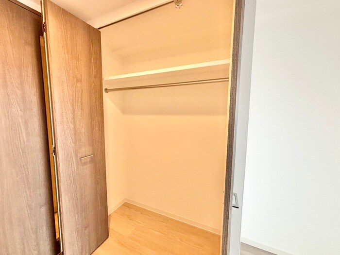物件内観写真16　(収納)